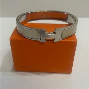 Hermes Clic  Cream bracelet